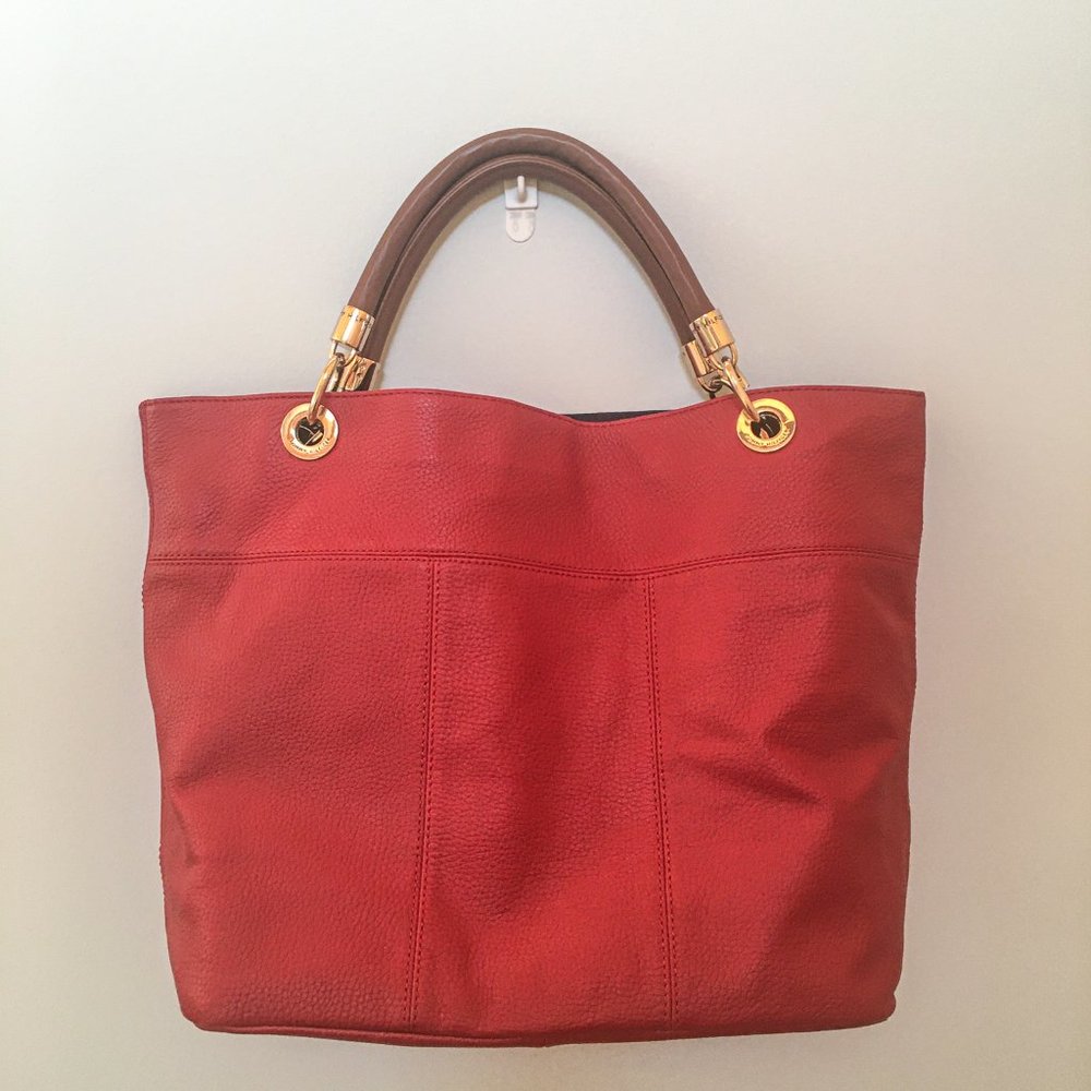 Tommy Hilfiger All Leather Tote/Shoulder Bag